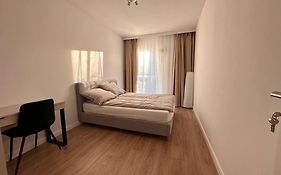 Kaskady Modern Apartment - Close To The Center